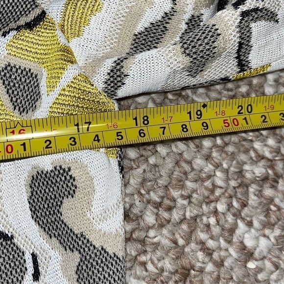 ST. JOHN Yellow White Black Abstract Floral Wool Blend Knit Pullover Small - Picture 8 of 13